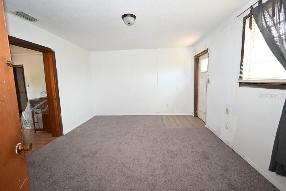 Meeting/Bonus Rm with separate entrance