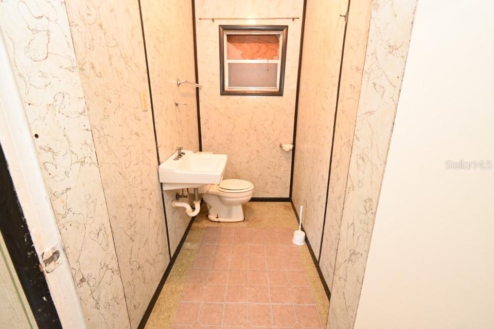 mens 1/2 bath