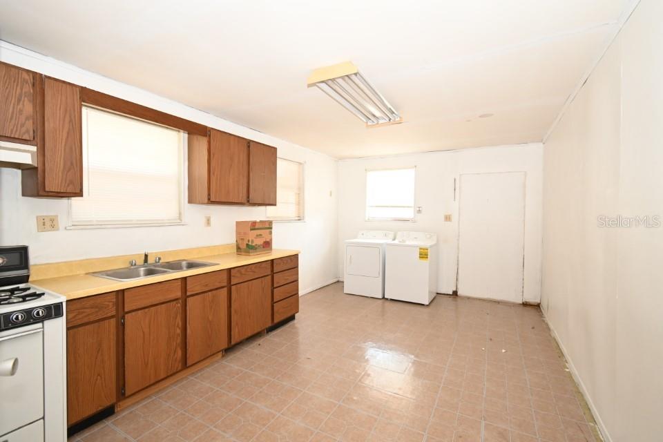 auxiliary kitchen