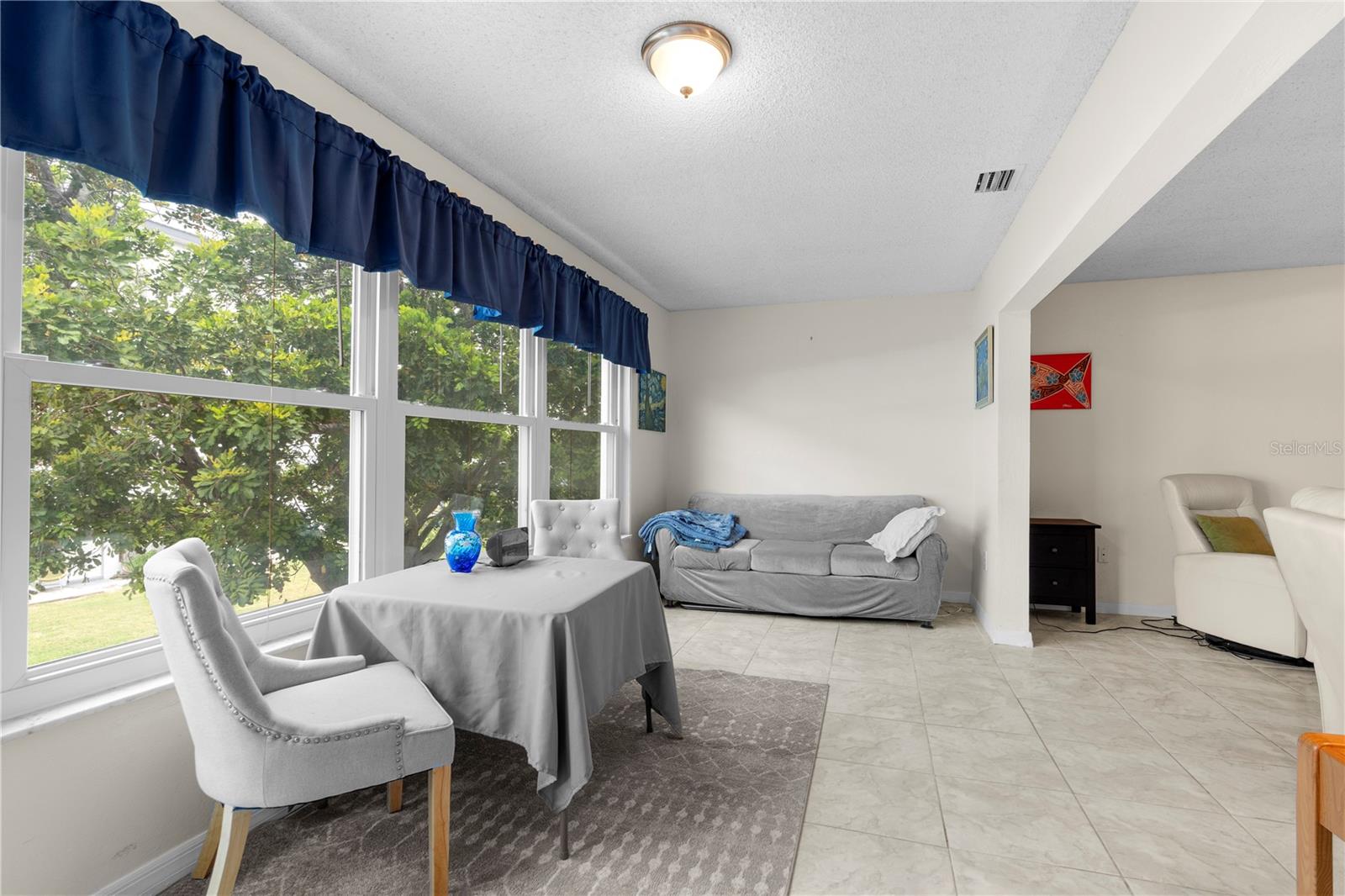 FLORIDA ROOM
