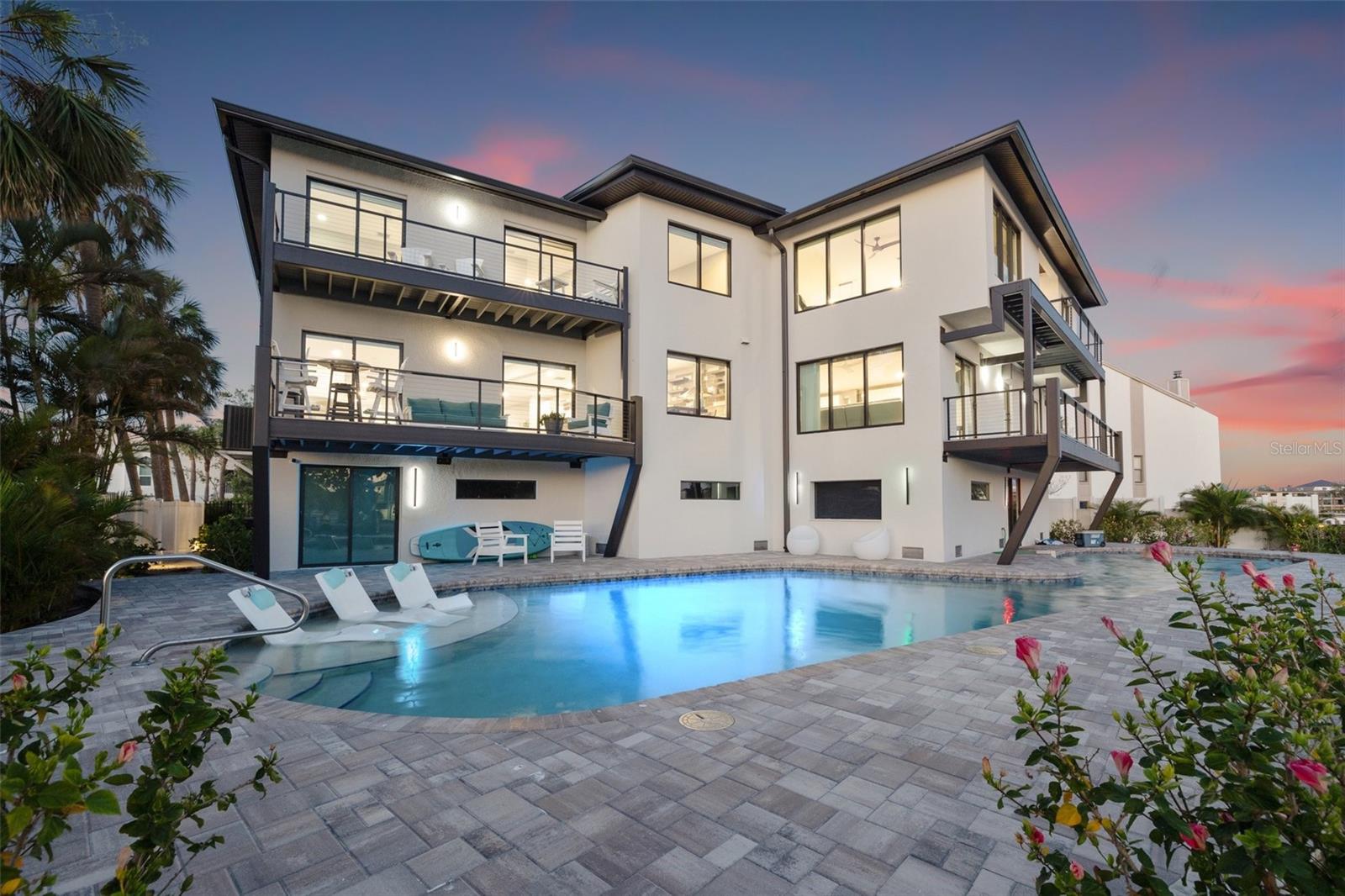 back with pool view