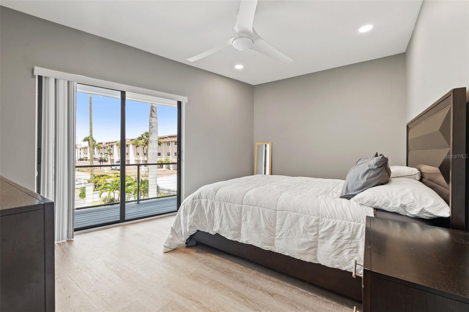 The Gem bedroom