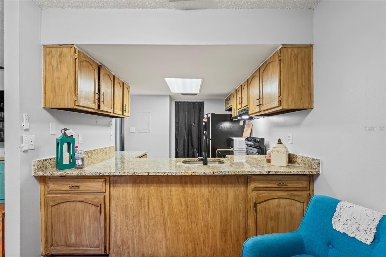 Dining Area looking into Kitchen