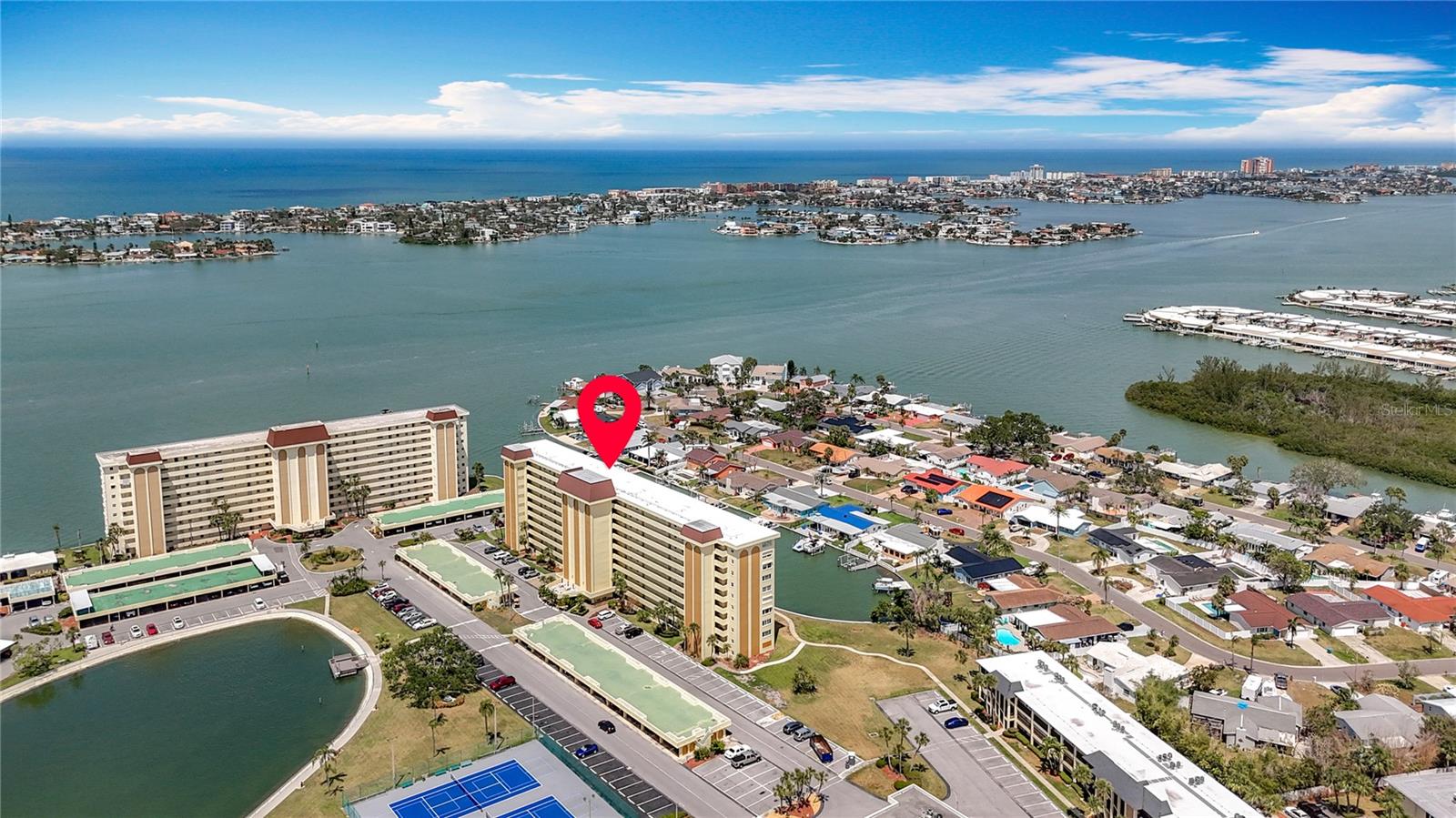 As you can see this unit is is located on the 9th floor offering some very nice waterviews from the unit.
