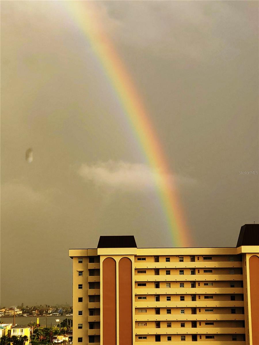 Rainbos behind the Columbia building