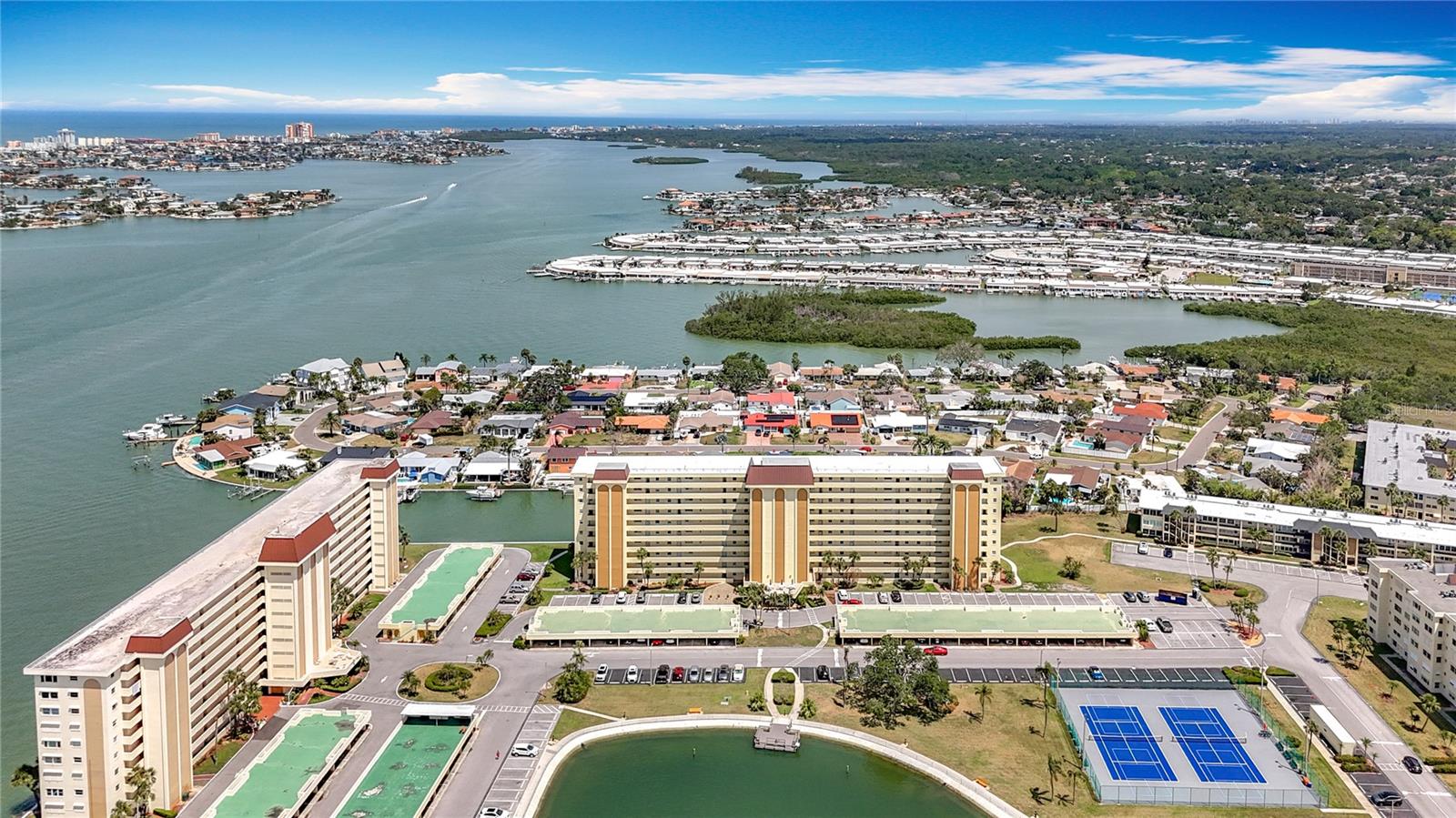 Aerial view of the front of the Columbia building showing how nicely situated this building is to all of the activities that Sea Towers offers.