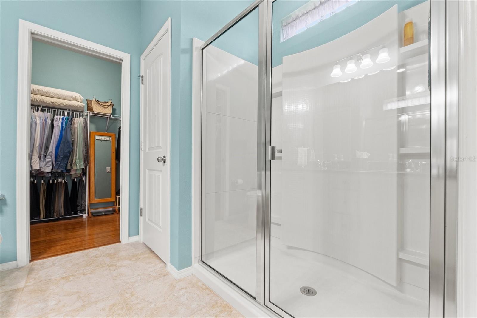 An easy to step into 5 ft Shower.