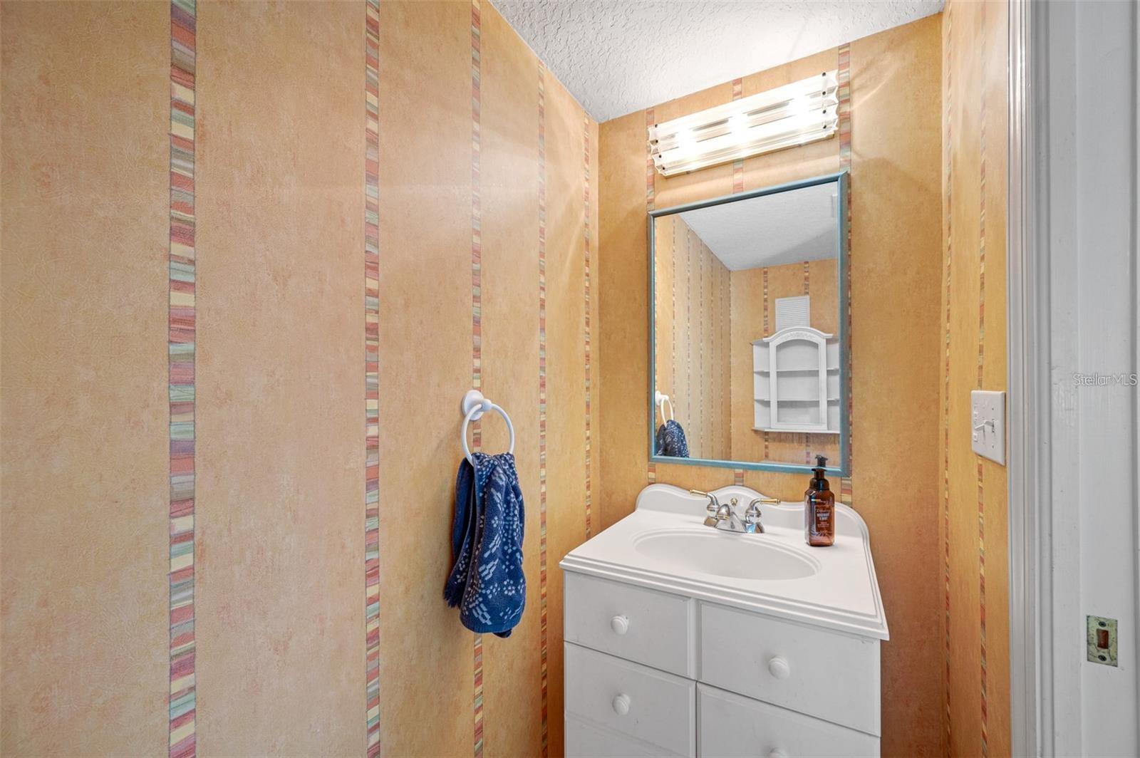 1st fl half bath