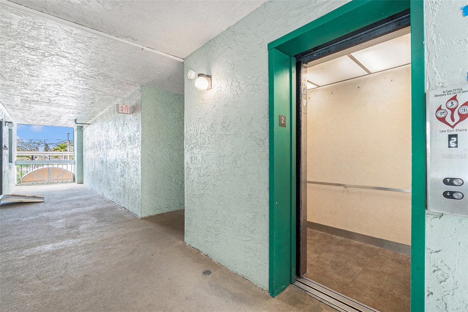 Building Elevator