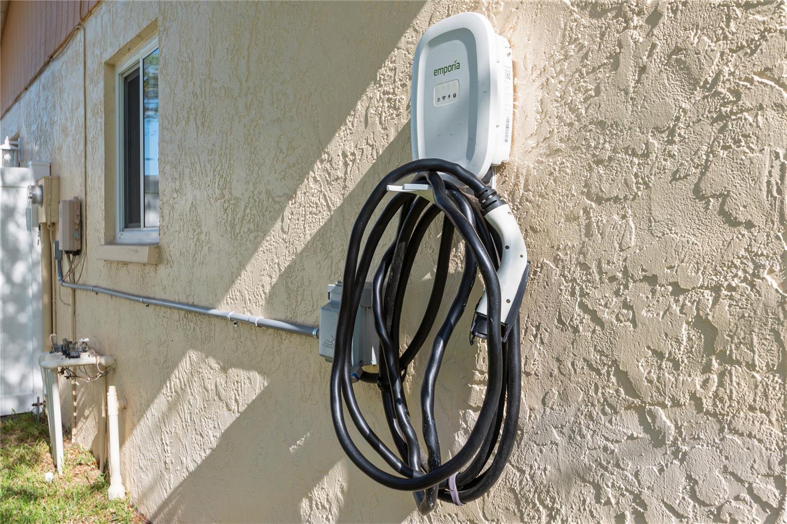 Electric car charging station