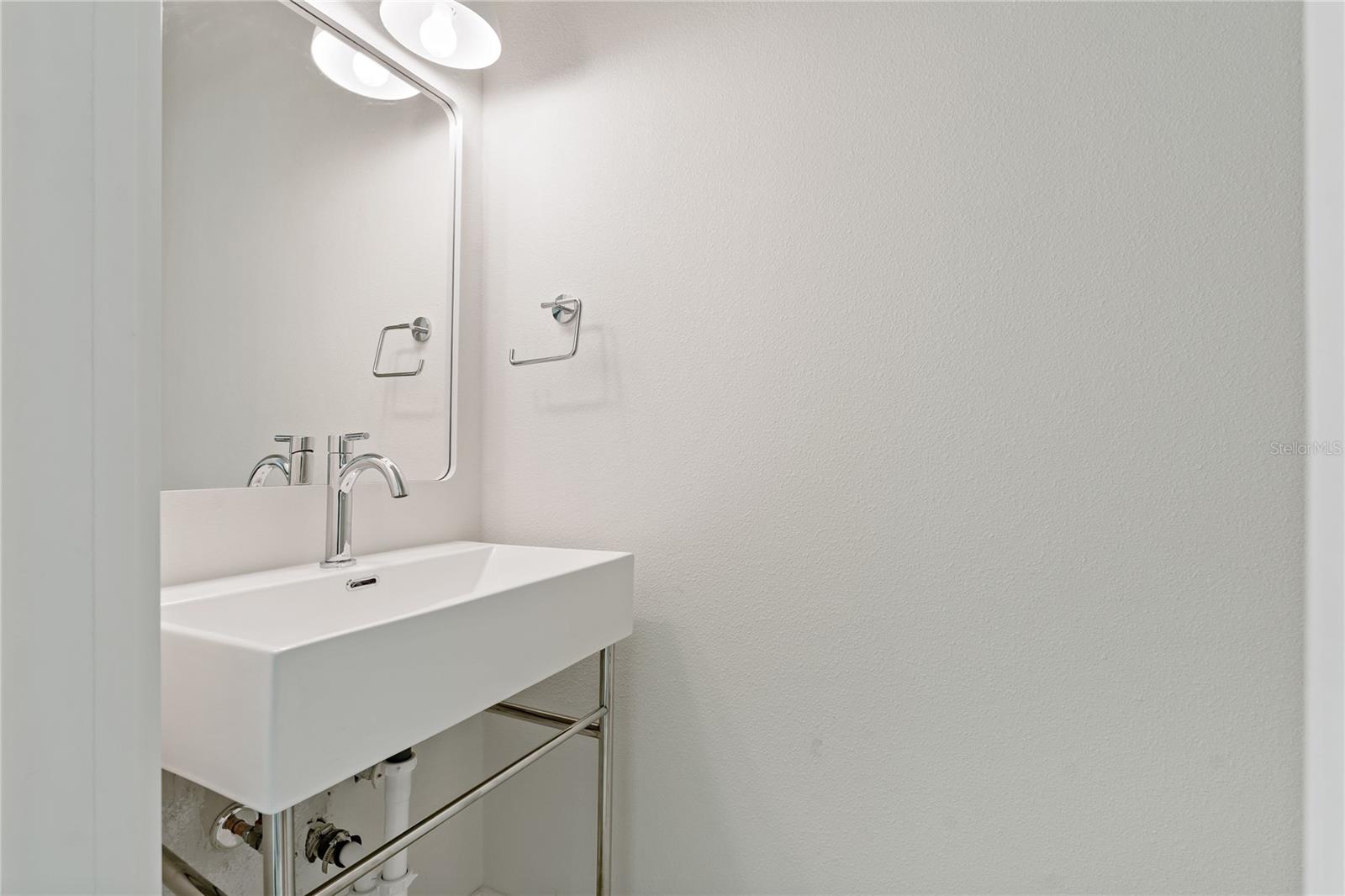 1/2 Bath in Primary