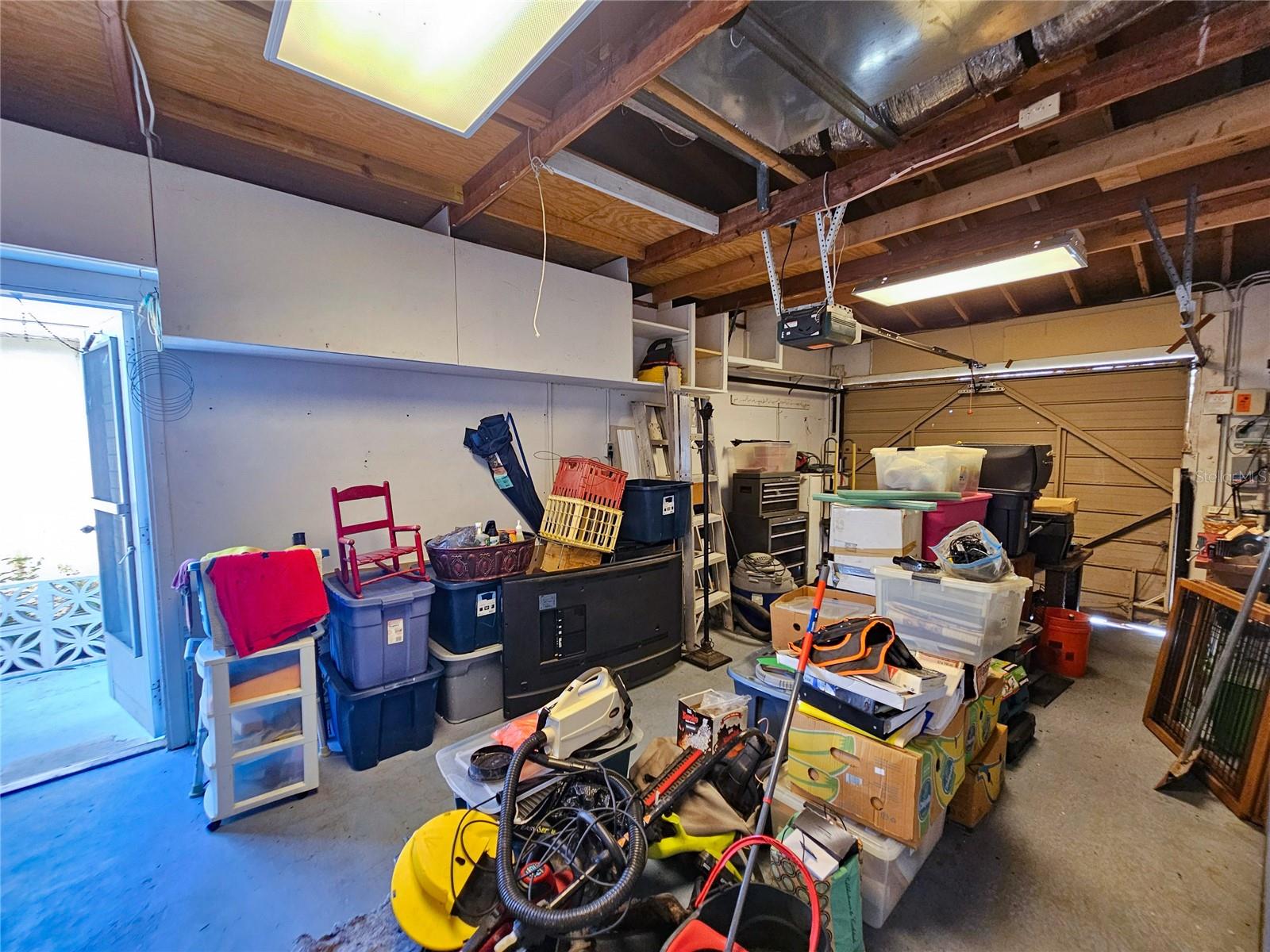 TB8391676
