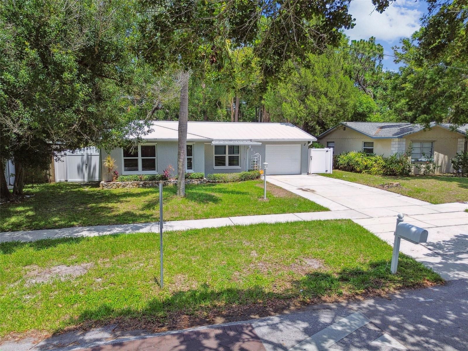 1817 West Drive