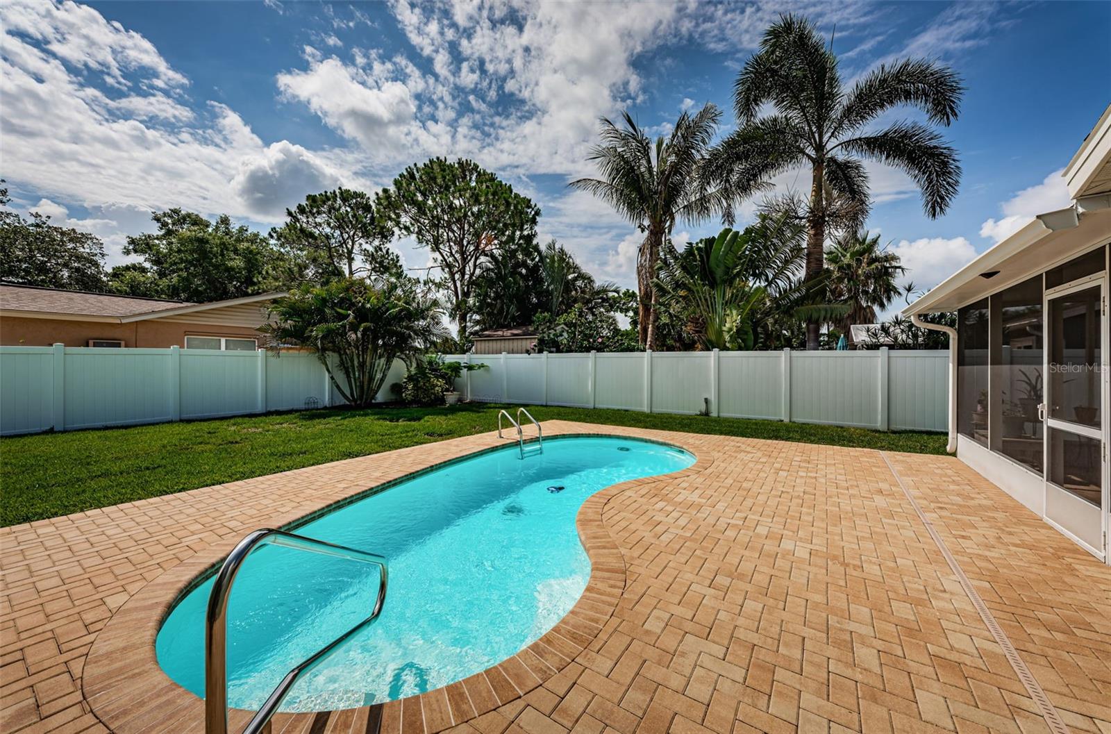 Pool with fully fenced yard