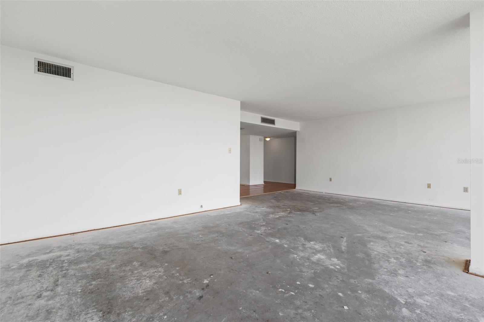 Virtual Staging