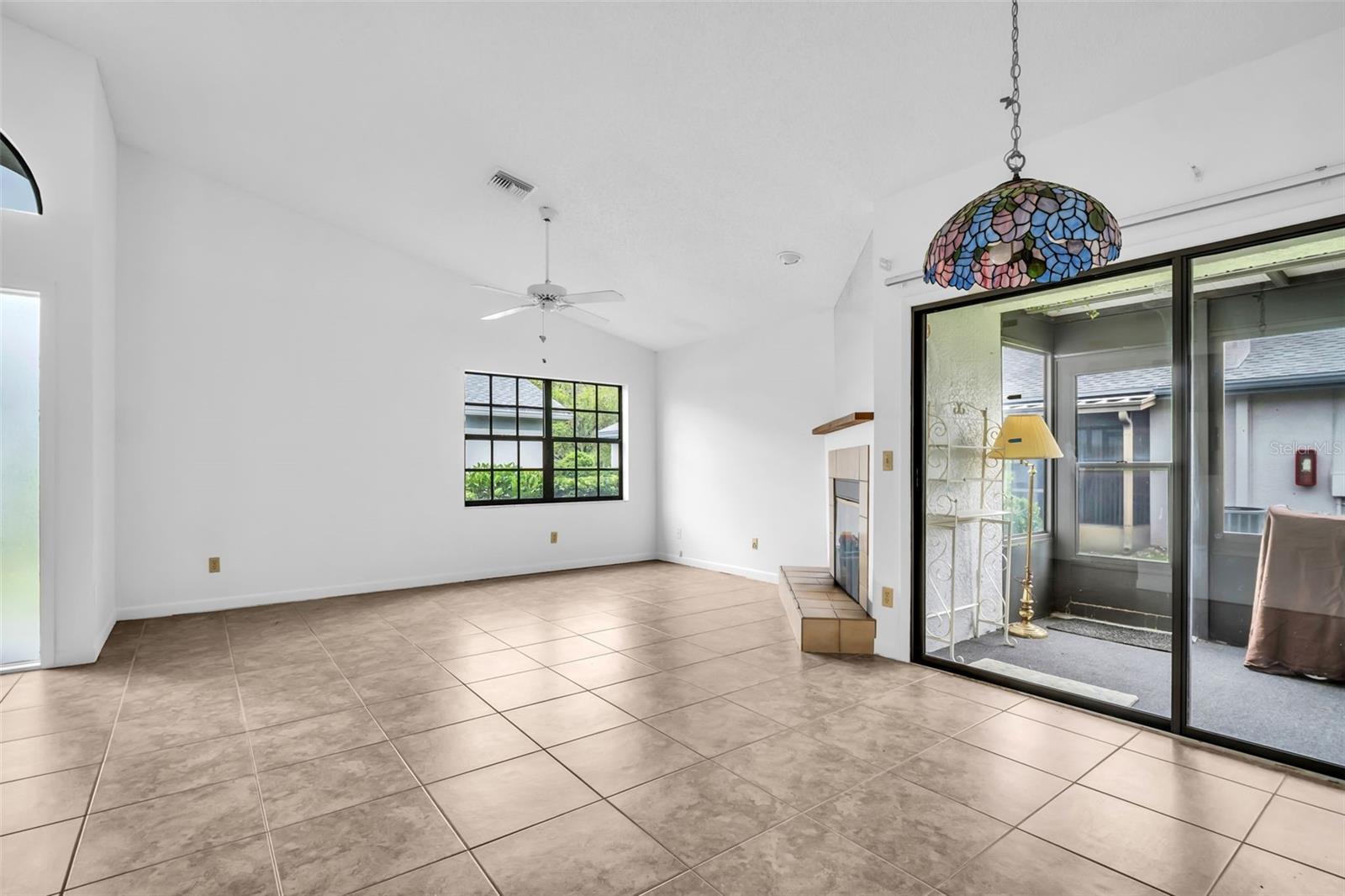 Living/Dining Room