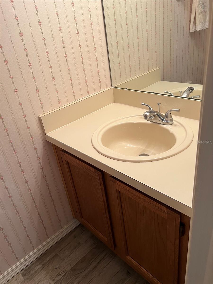 TB8391797