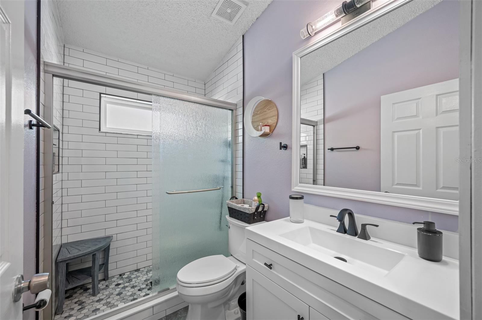 2nd Bathroom