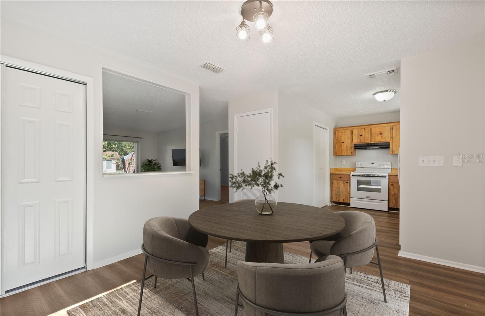 Virtually staged dining area