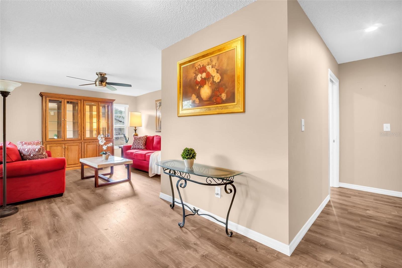 Hall to spacious bedrooms perfectly tucked between the living room & family room for easy flow~