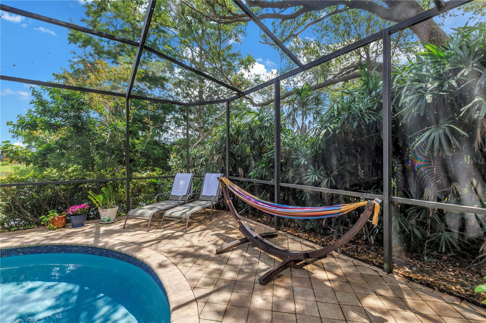 Private shady seats under the oak tree and places for afternoon napping