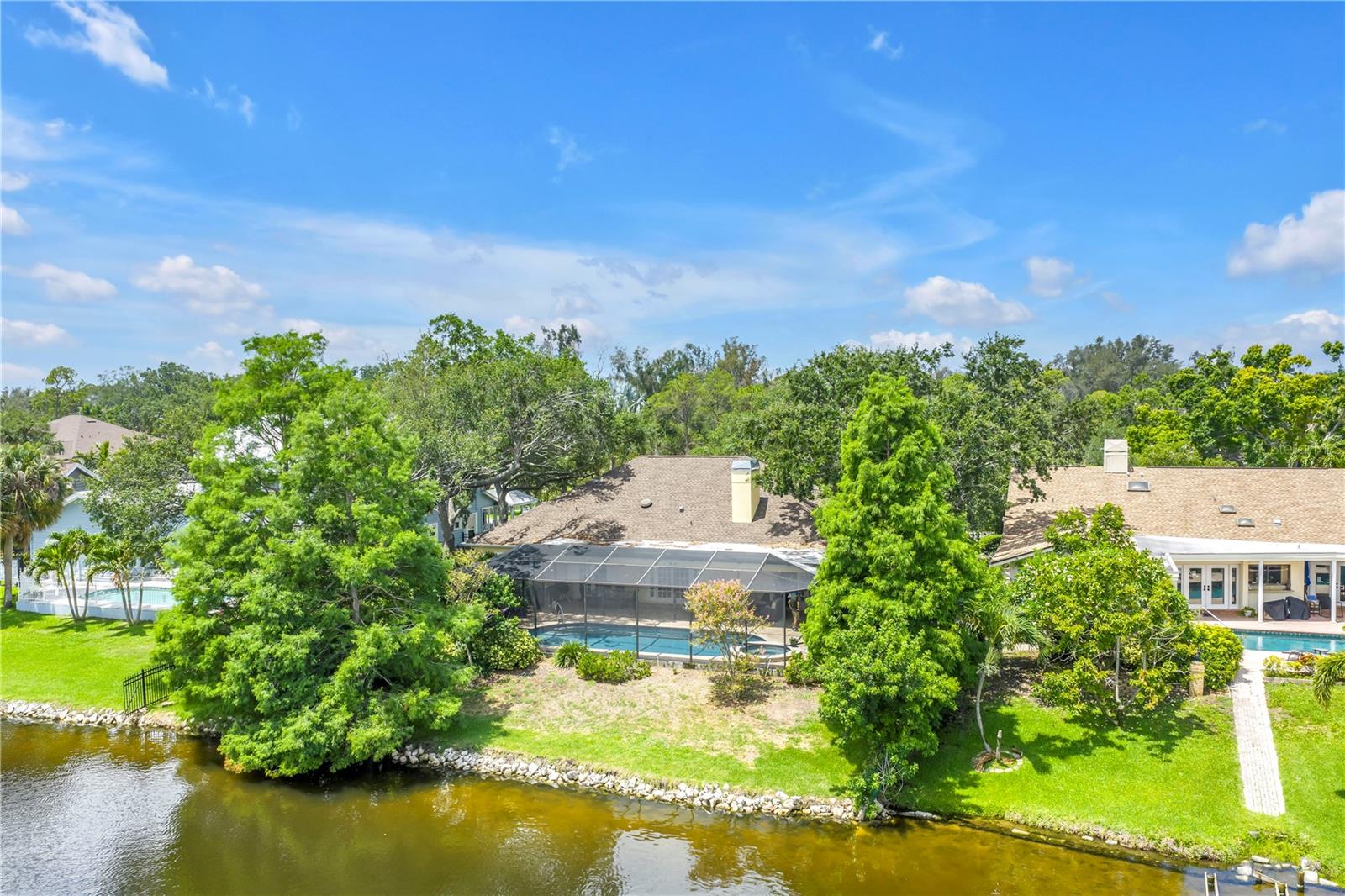 Home is set high off the lake and has nice privacy from Neighbors
