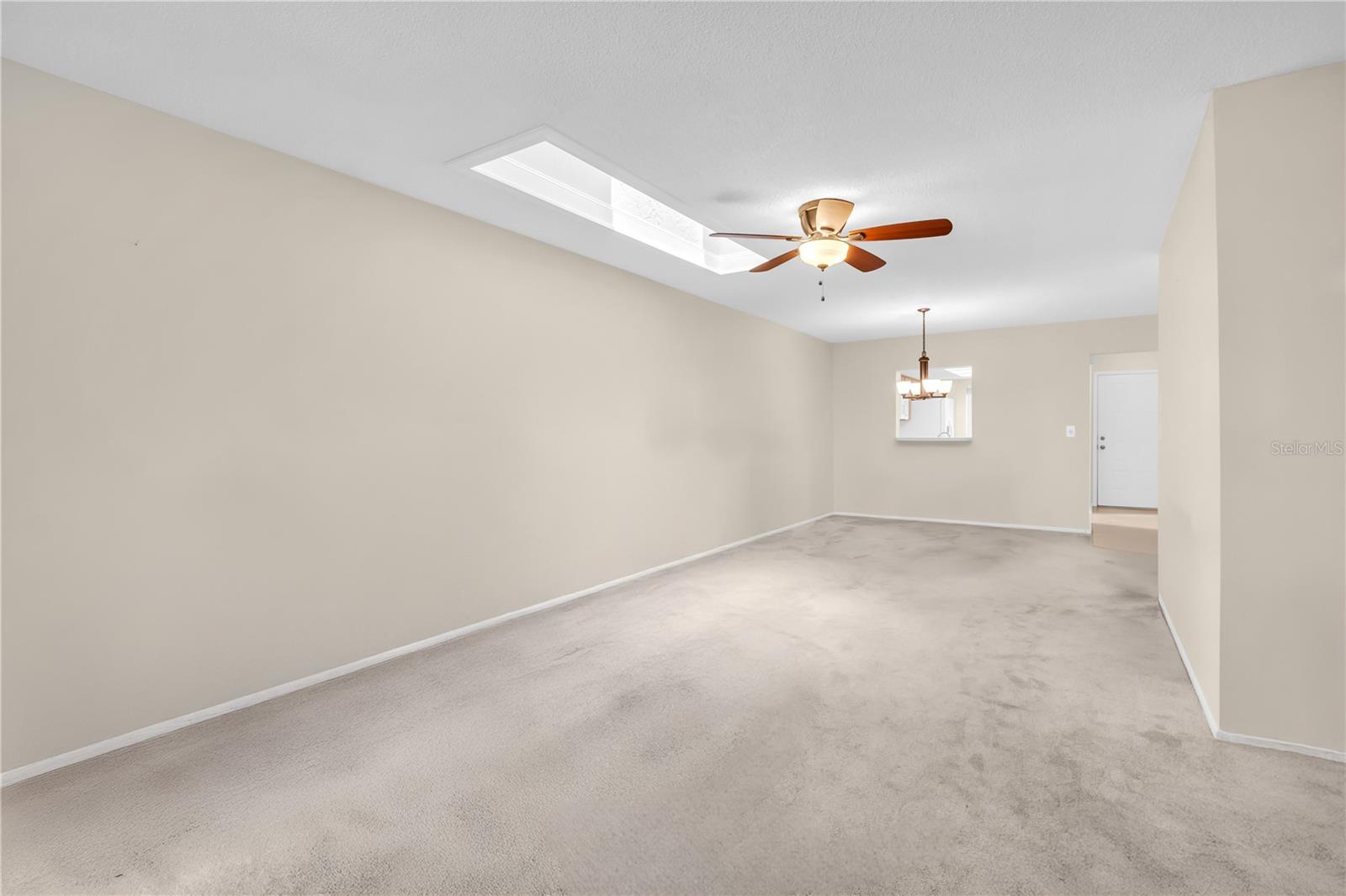 Large sky light for additional natural light~