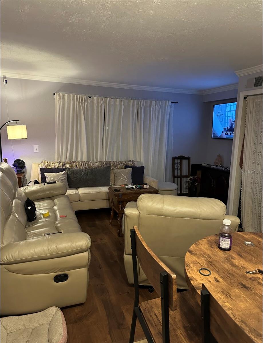 Living/ dining