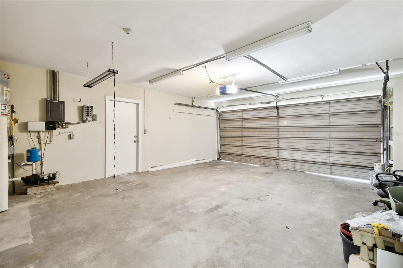 2 car garage with auto-door opener