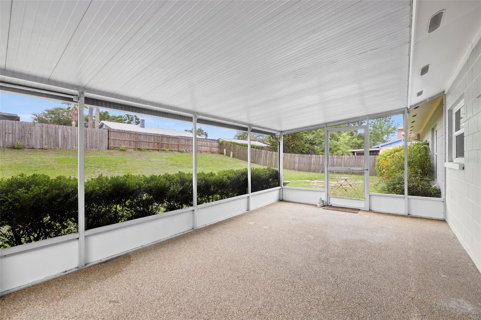 Screened-in Lanai