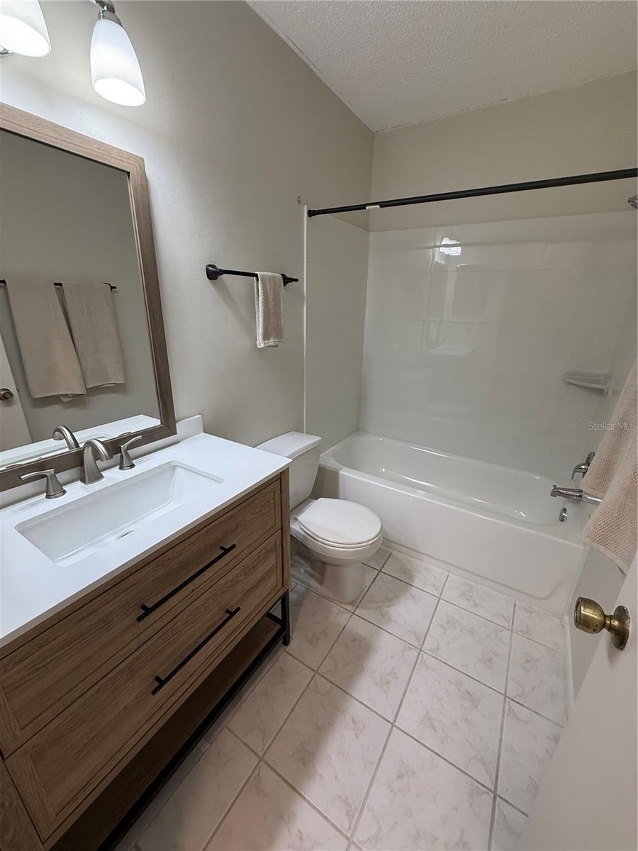 W7876022