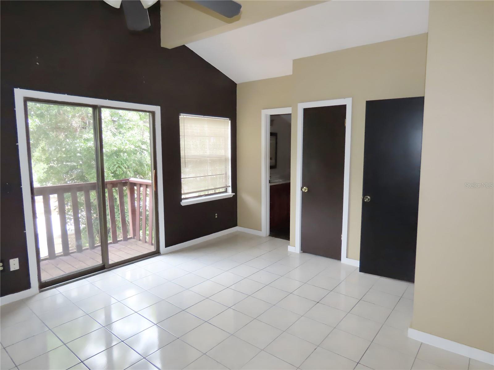 Primary suite