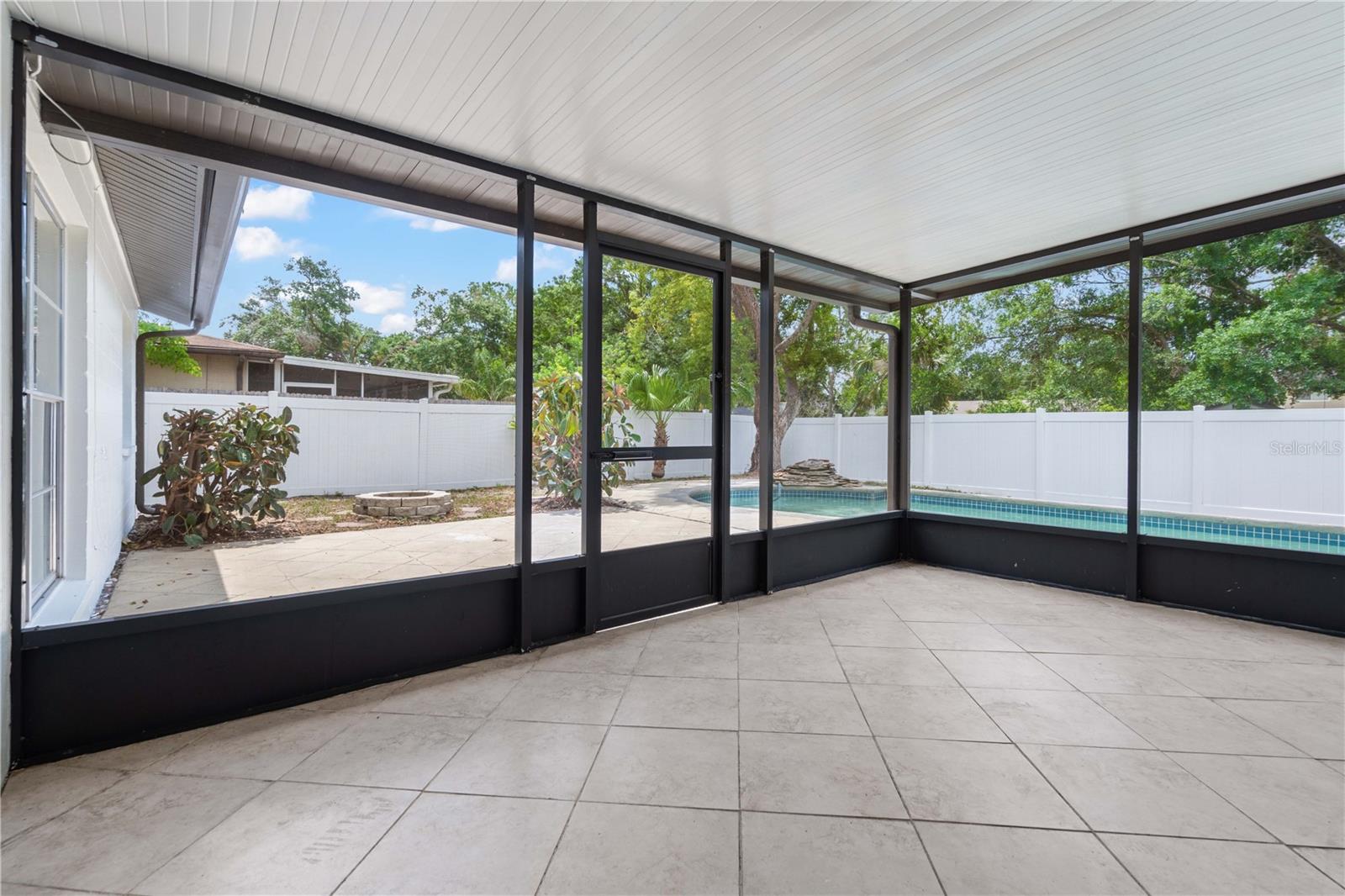 Screened Lanai w/ Pool & Fire Pit