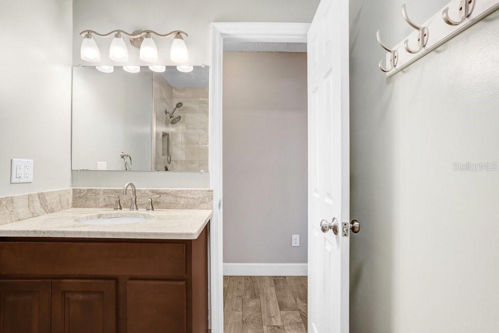 2nd Bathroom