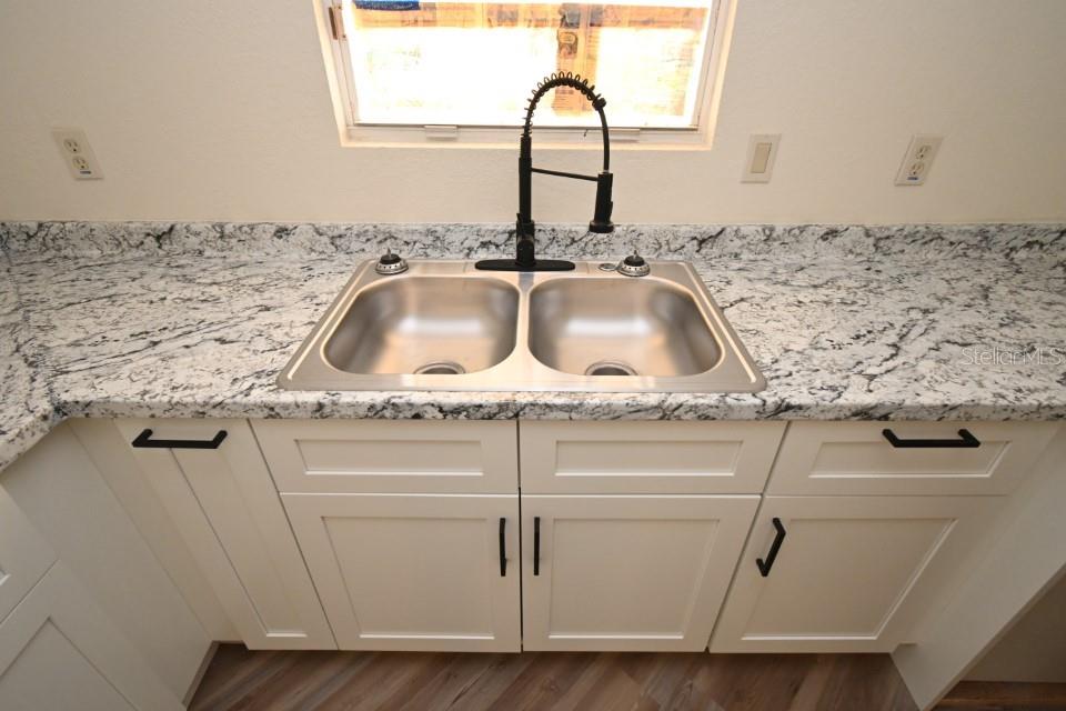 LAMINATE IN ALL WET AREAS