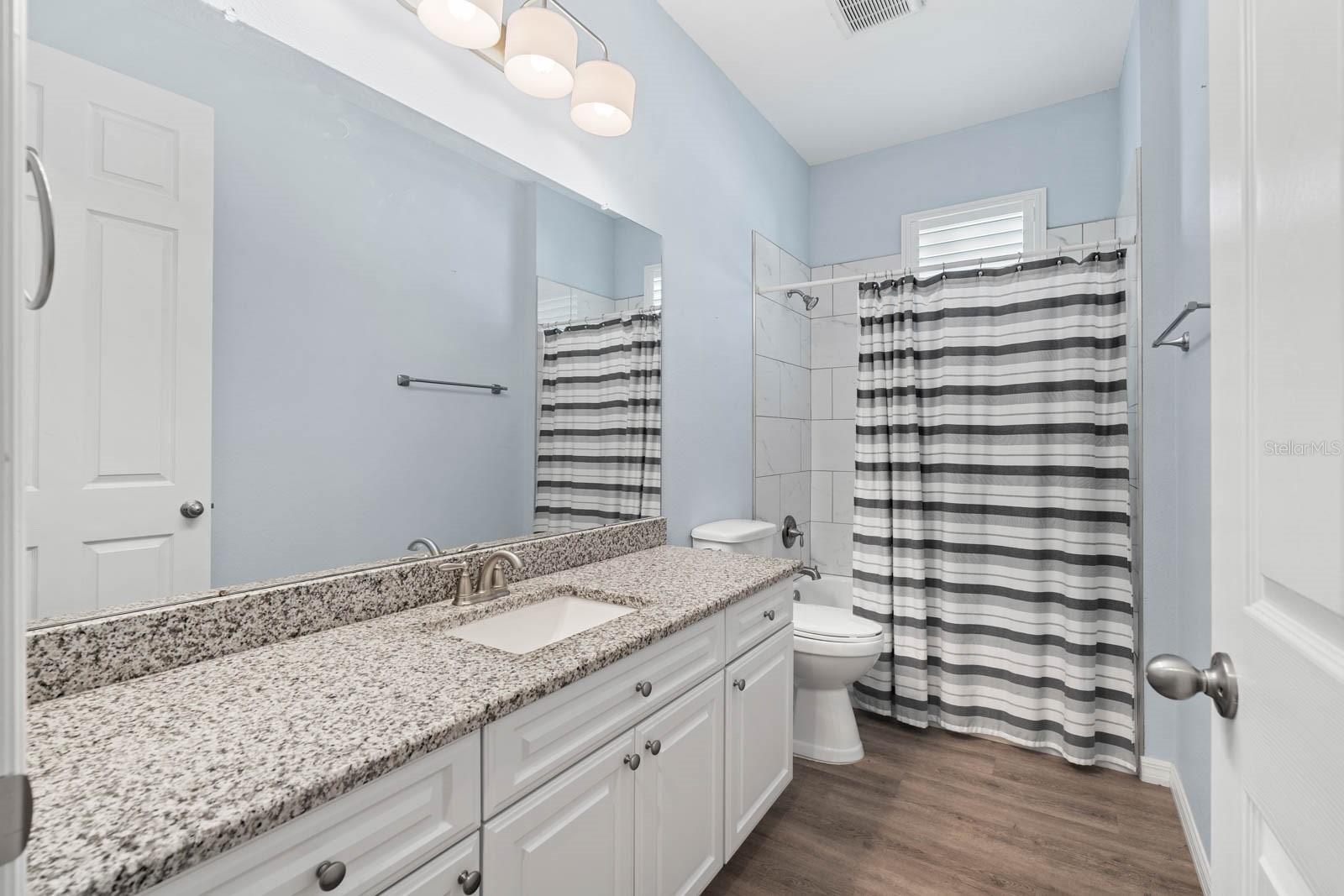 Bathroom 1a