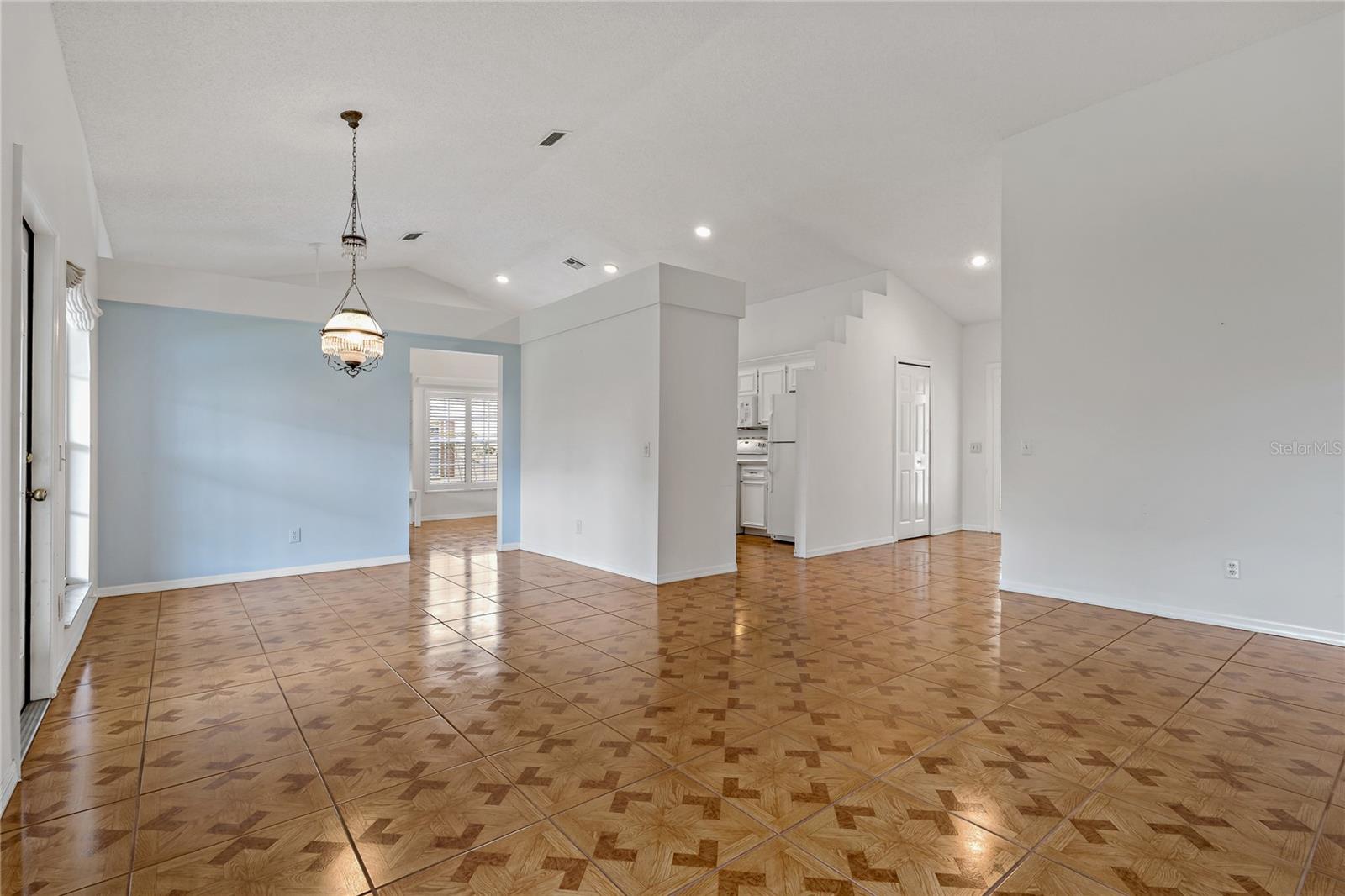 Living Room / Dining Room