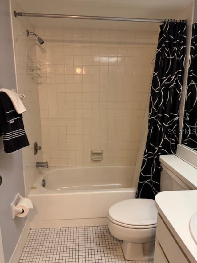 TB8392031