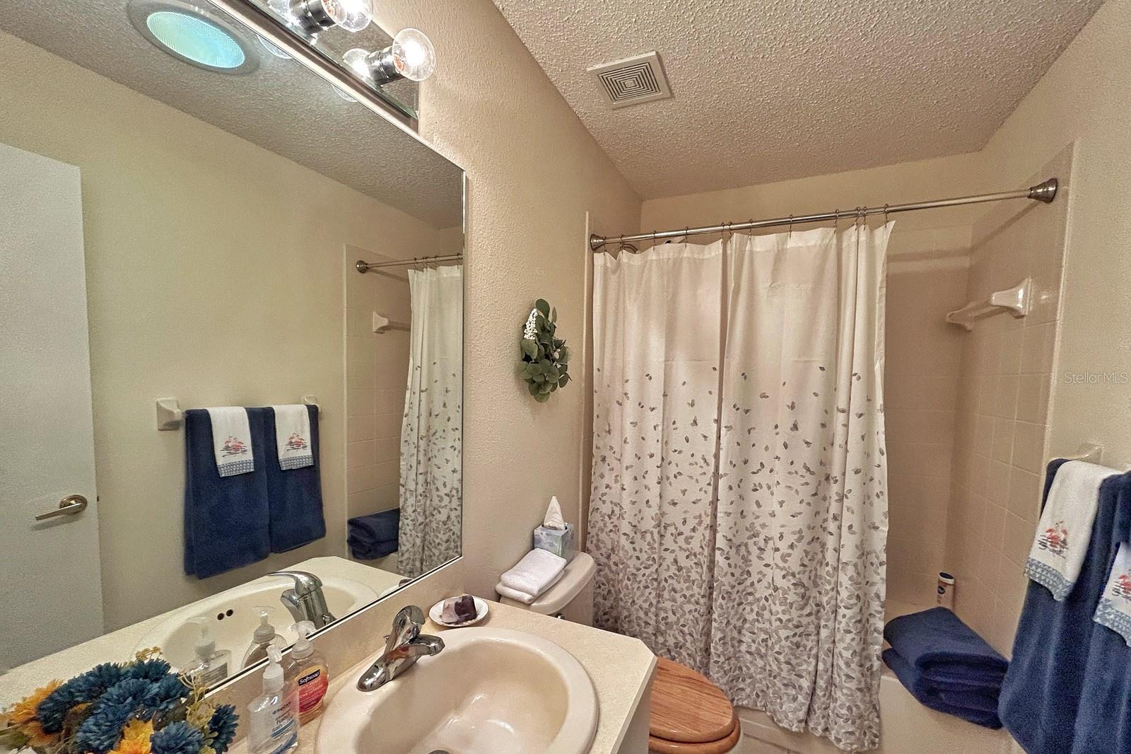 2nd Bathroom