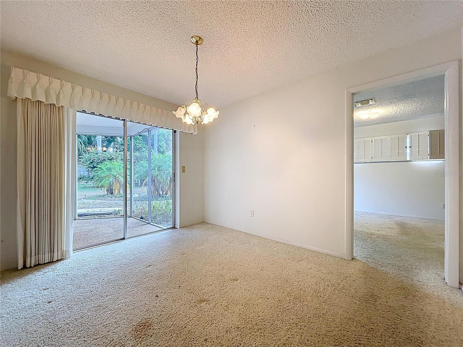 Dining room.