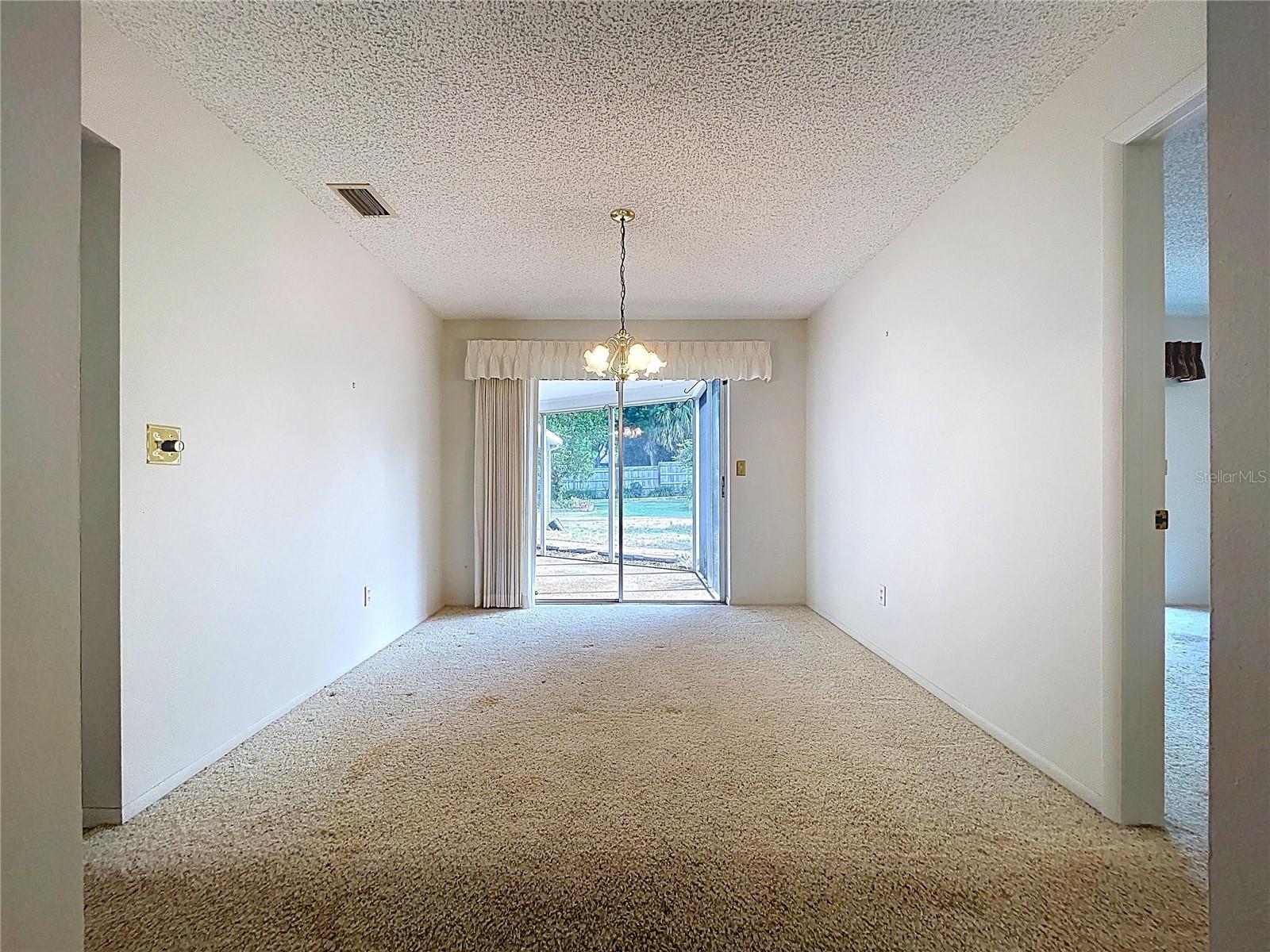 Dining room.