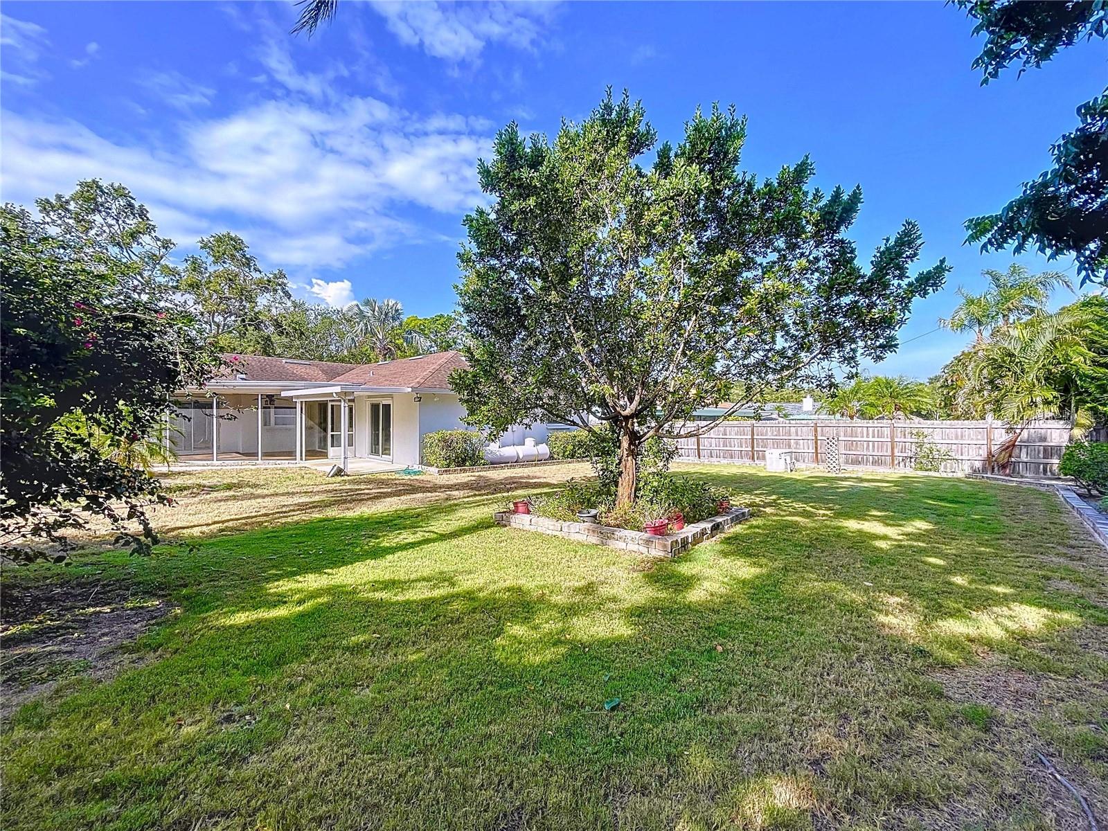 1/4 acre lot offers plenty of outdoor space to add a pool, a playground, BBQ space or a dog run.