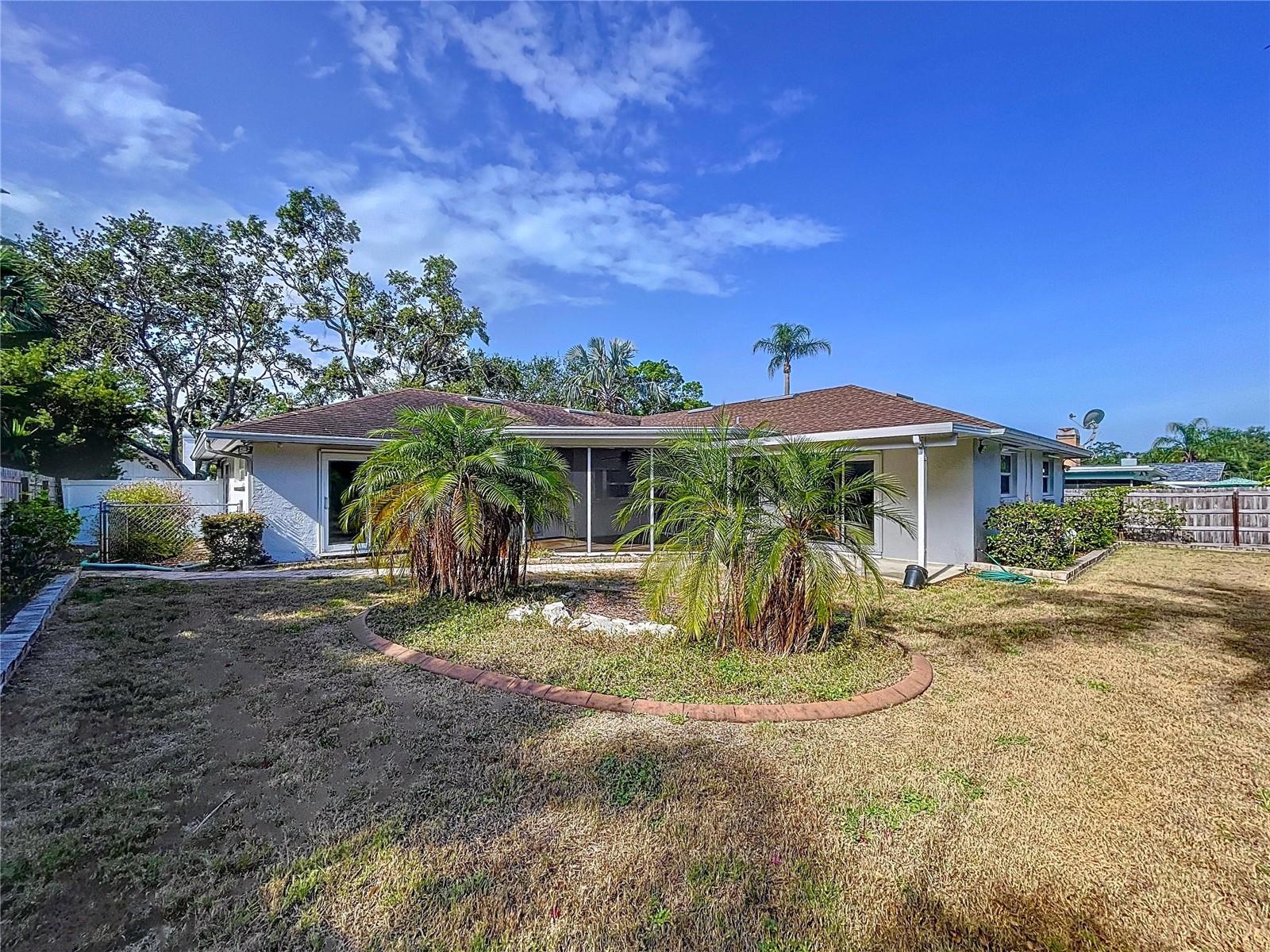1/4 acre lot offers plenty of outdoor space to add a pool, a playground, BBQ space or a dog run.