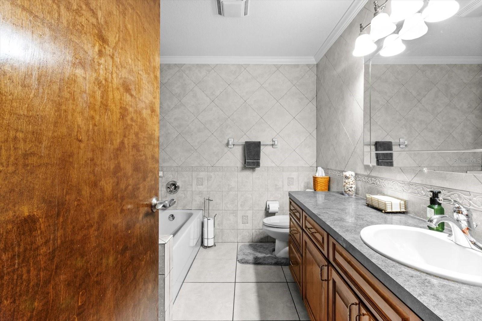 Guest bath- separate shower and tub