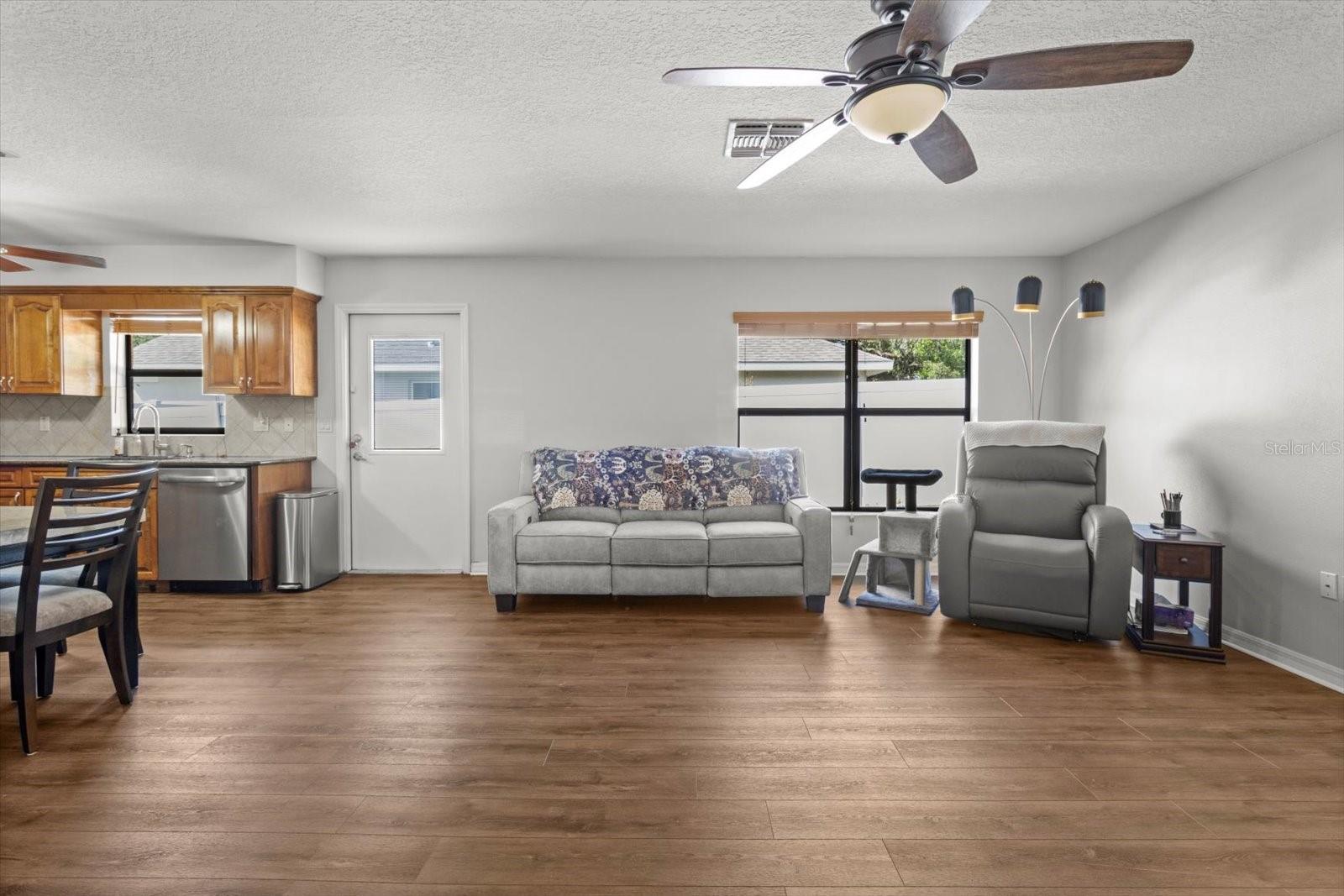 Suite Kitchen/ family room combination