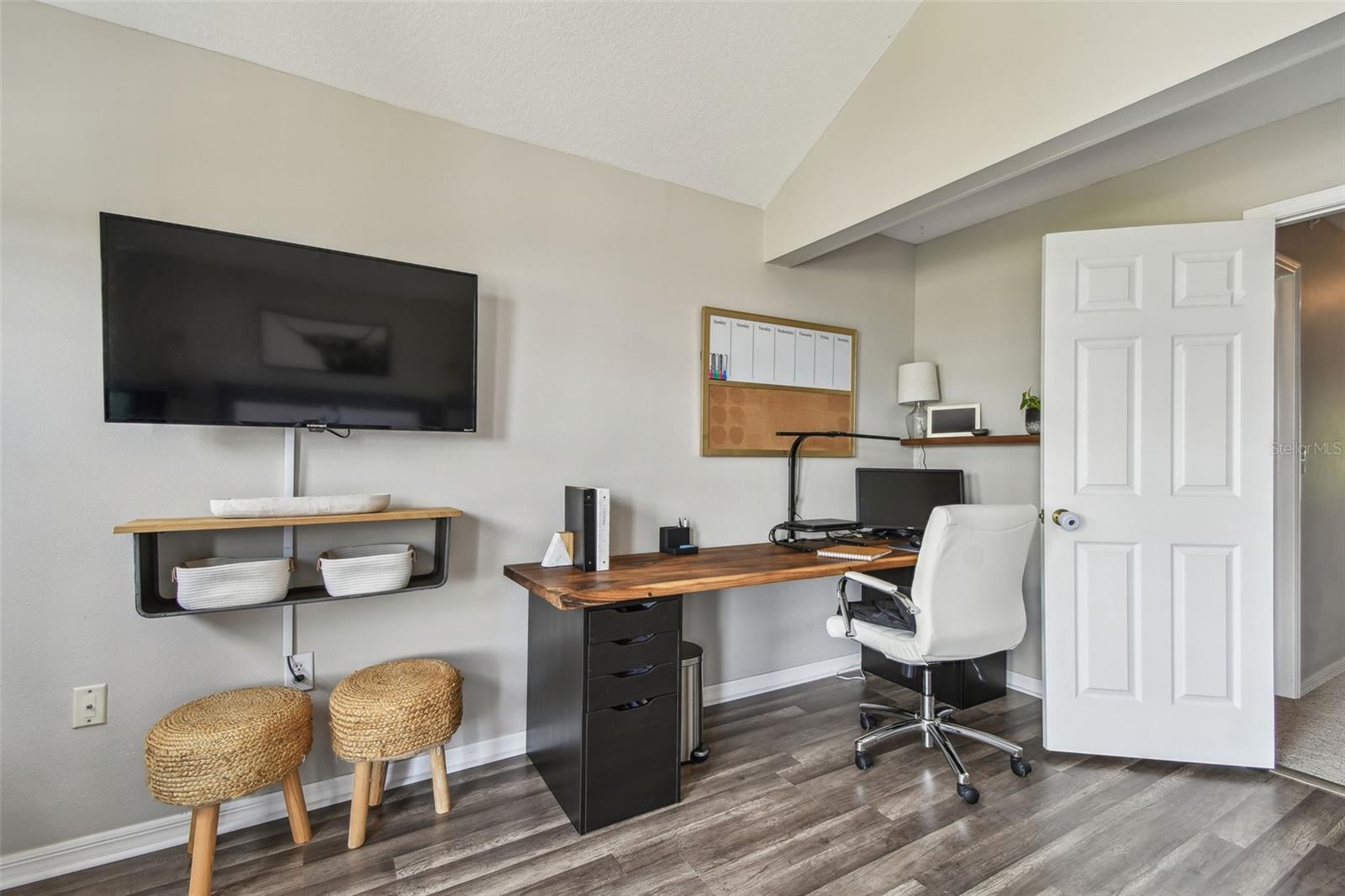 Large enough for complete home office