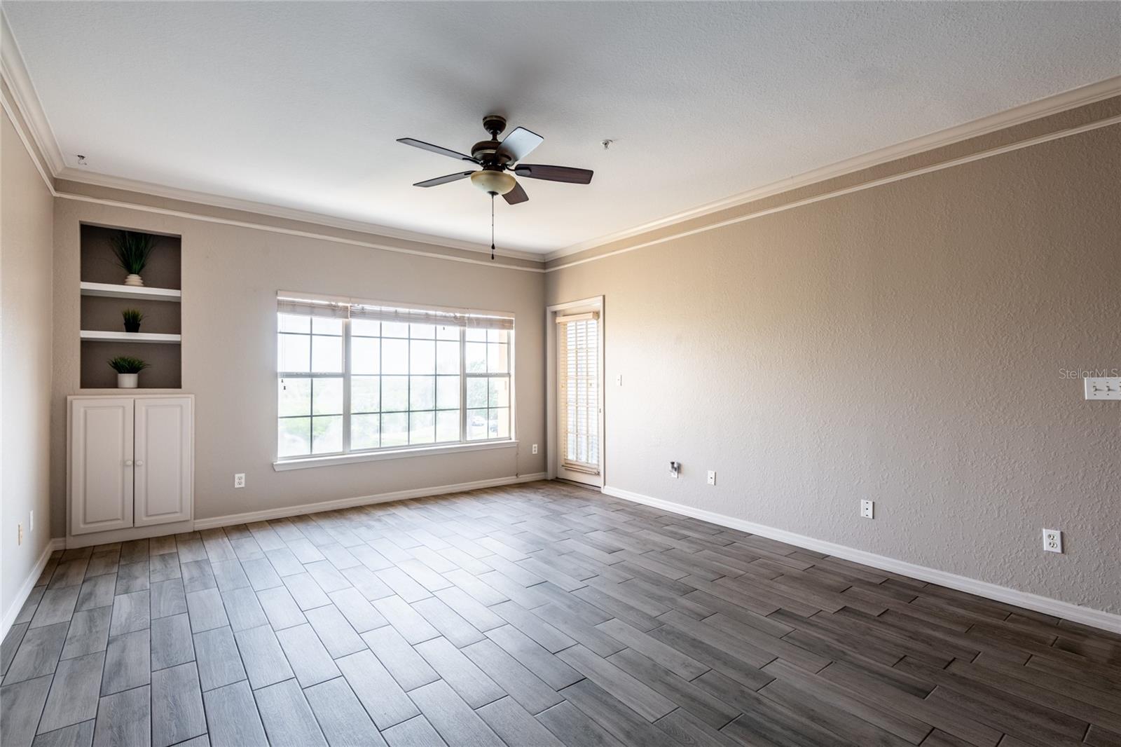 Living Room with access to balcony