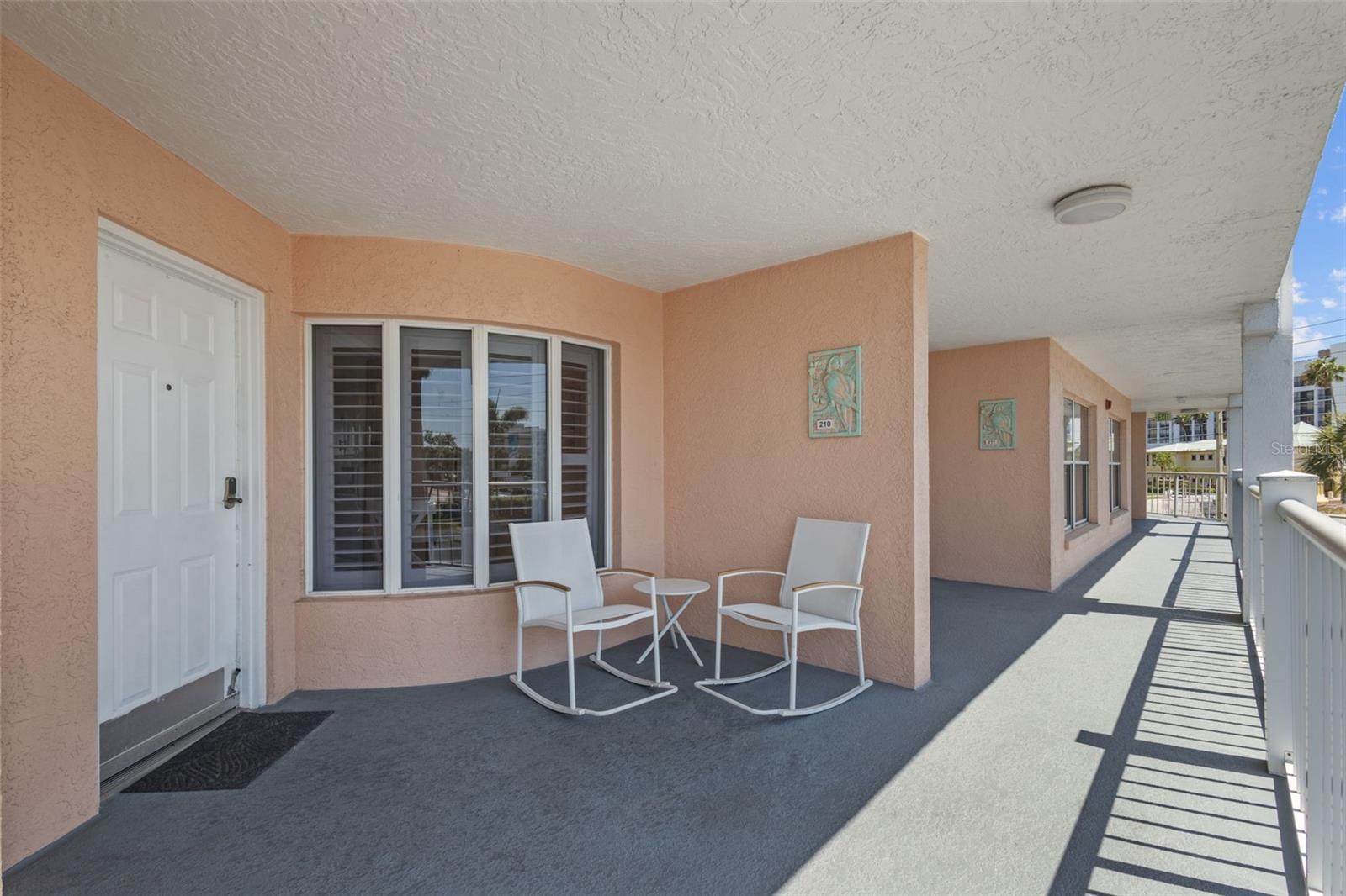 front sitting area which faces west for those gorgous beach views and sunsets