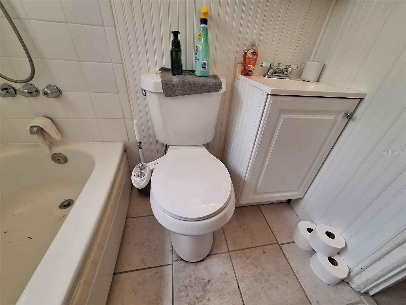 High End Toilet
