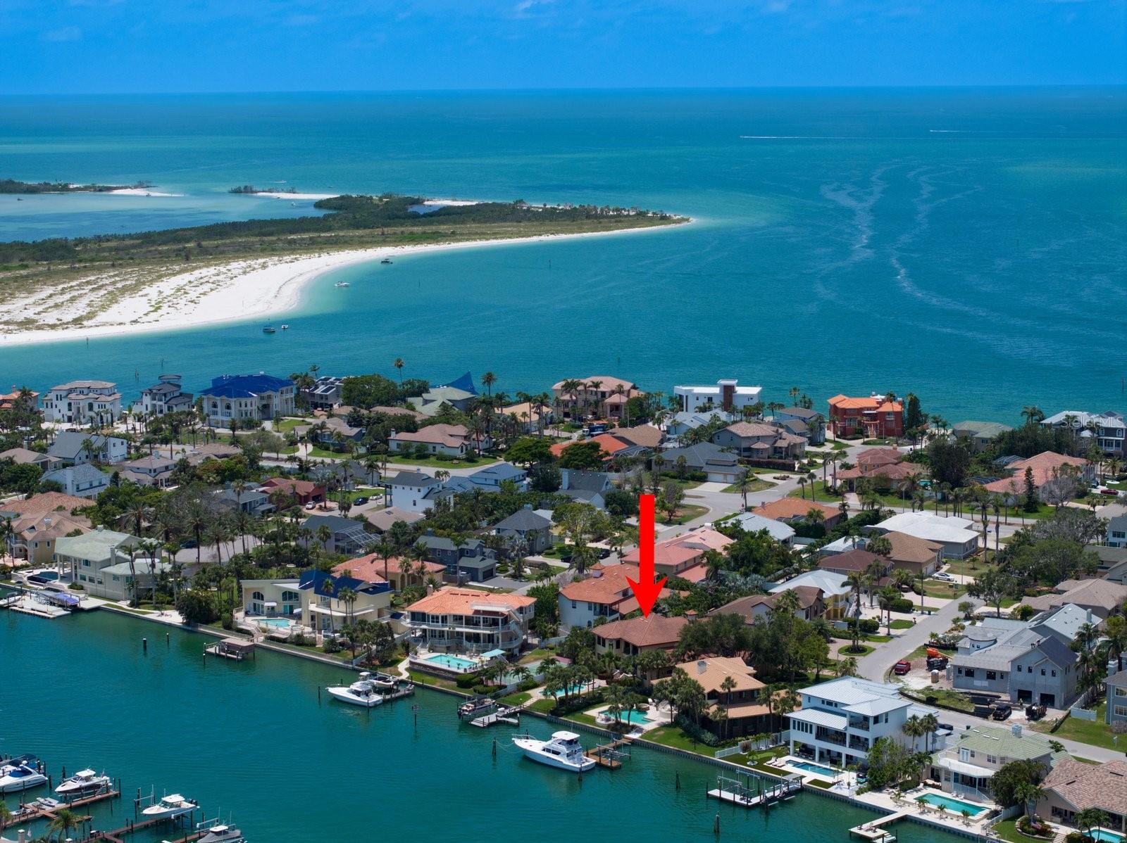 Located on the Grand Canal with no bridges to the Gulf